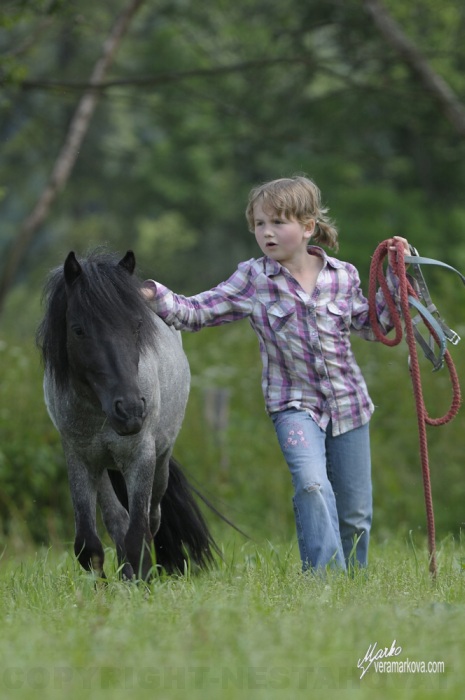 dítě a pony
